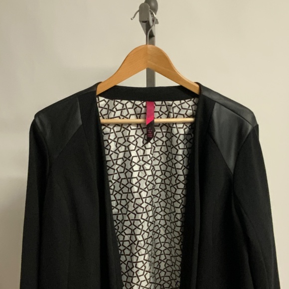 Pure Energy Black Mixed Media Jacket- Size Large - Picture 2 of 11